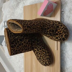Leopard Print Mid Calf Fleece Lined Boots Women's Size 6